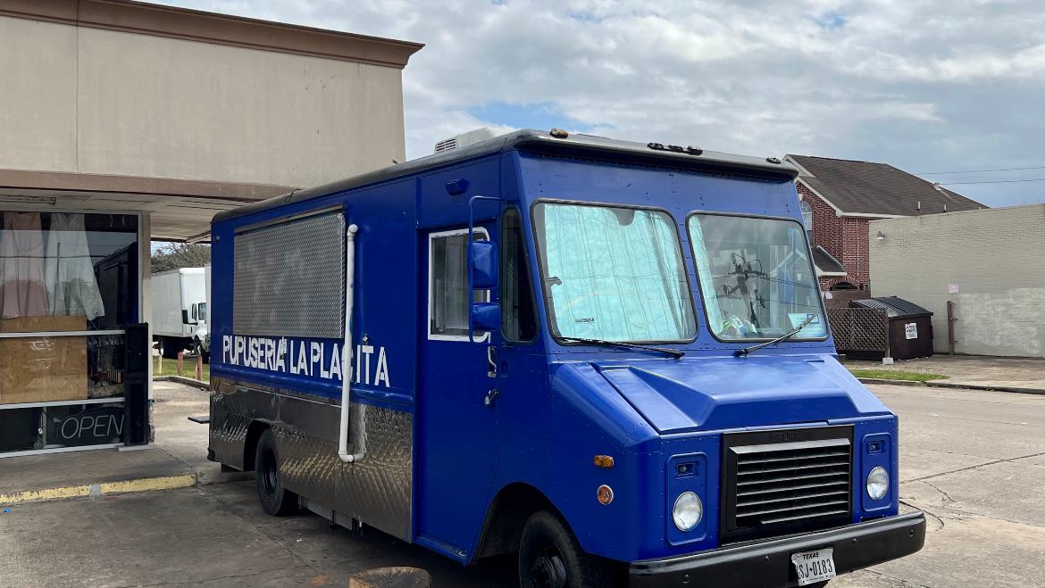 Pupuseria La Placita Photos 2